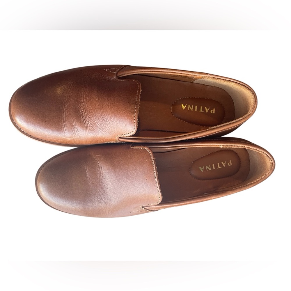 Patina cognac loafers